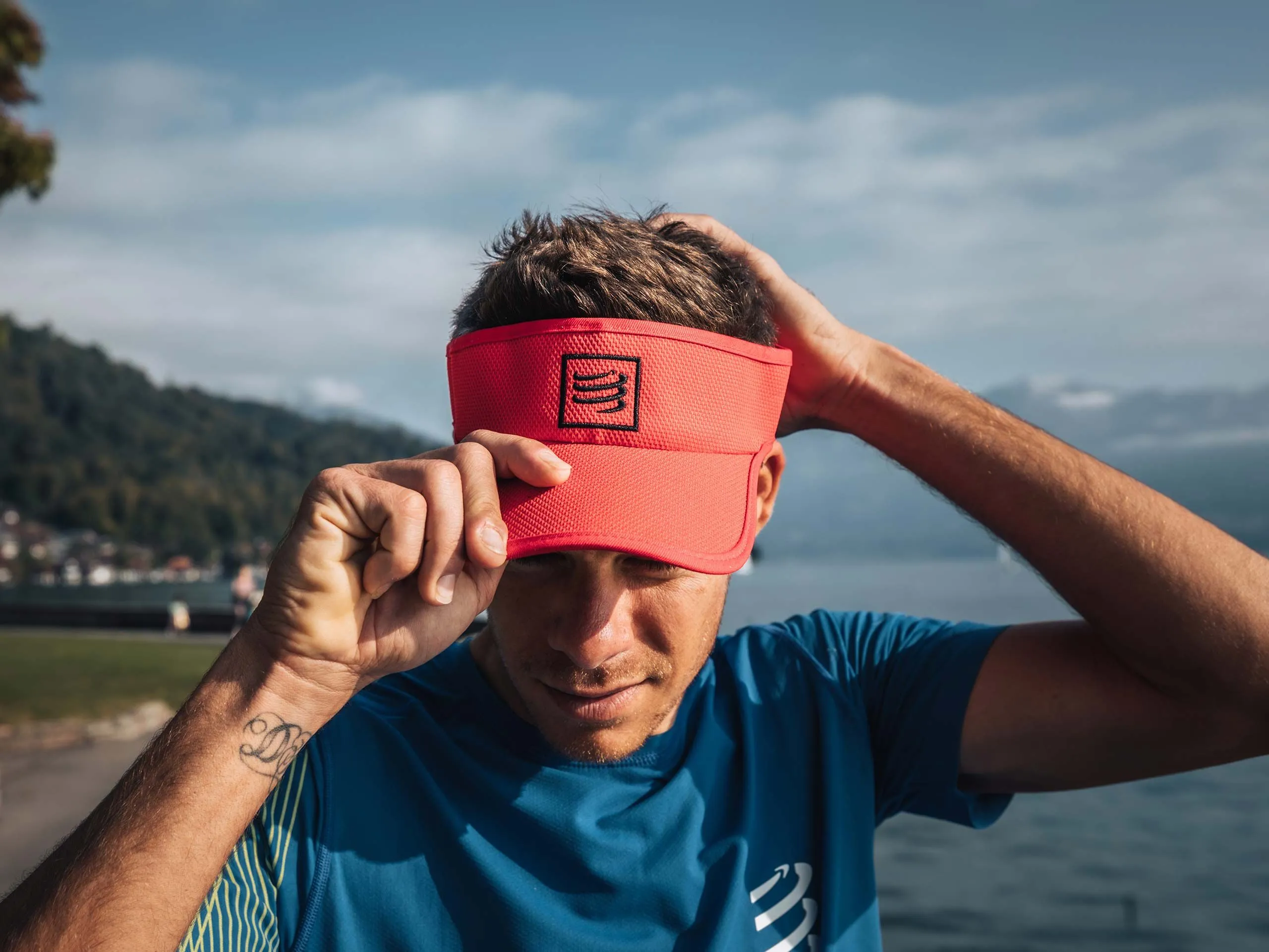 COMPRESSPORT  VISOR RED/BLACK