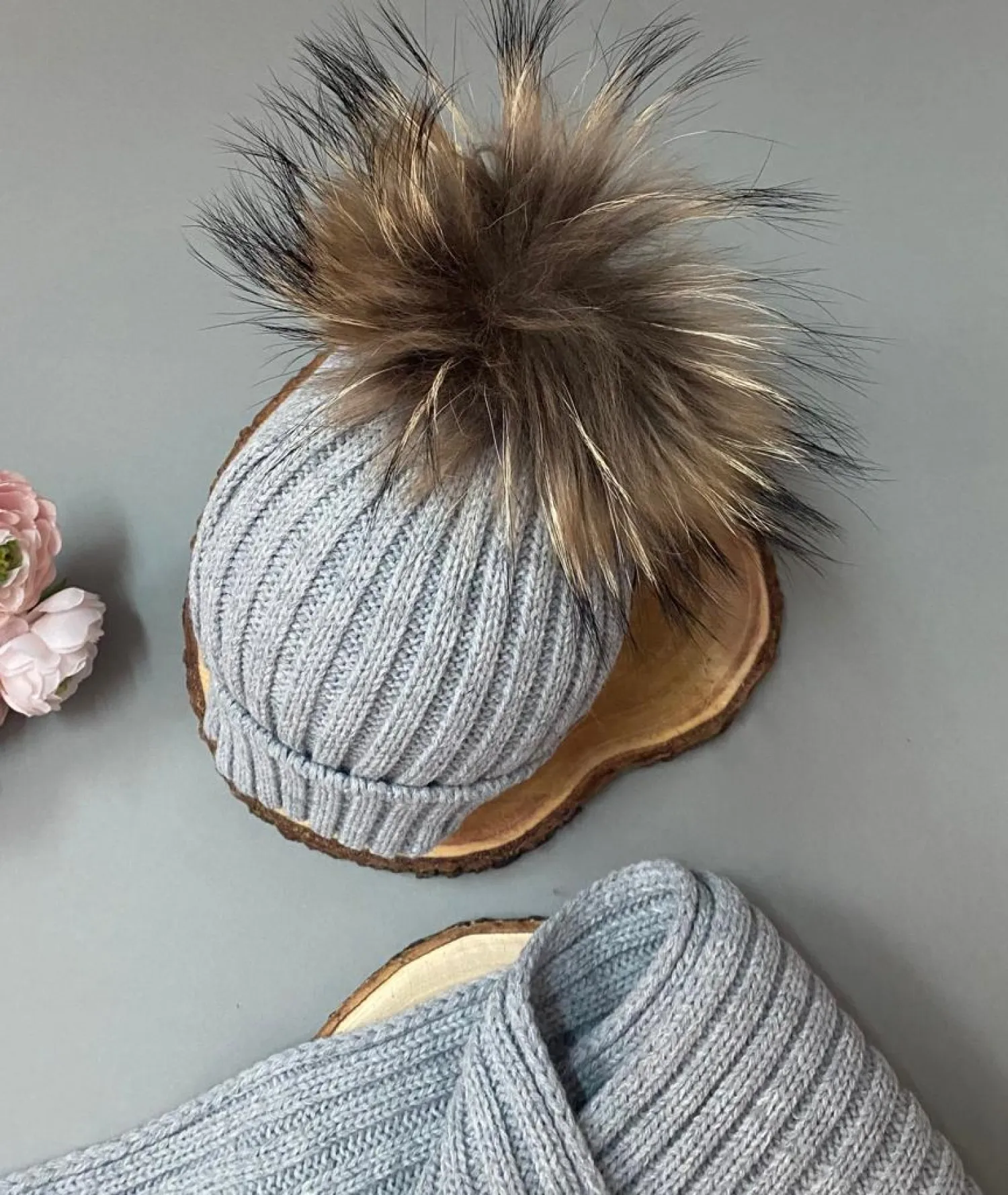 Conjunto unisex de Gorrito con Pompón y bufanda.