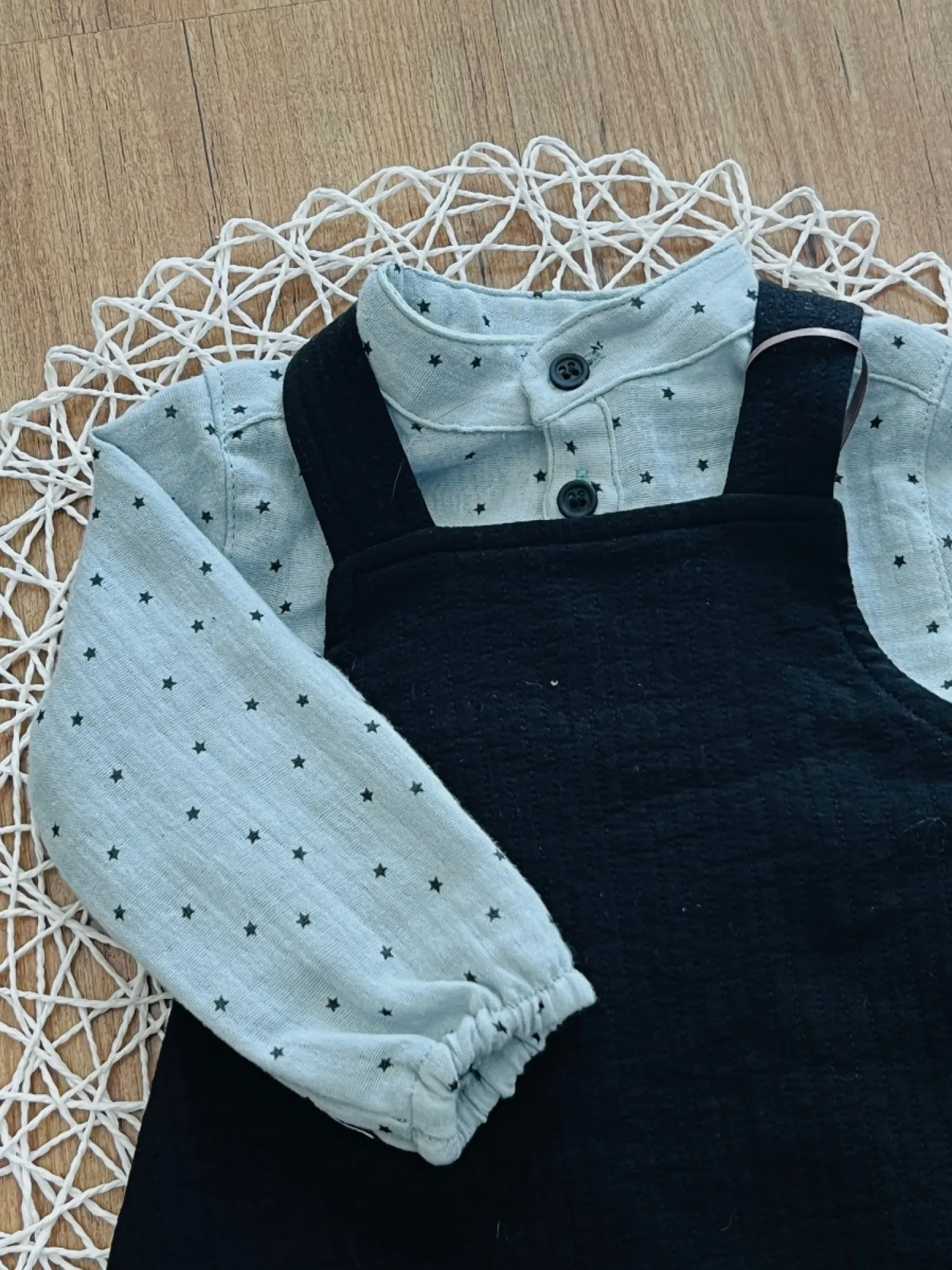 Frog and blouse set with stars collection by José Varón