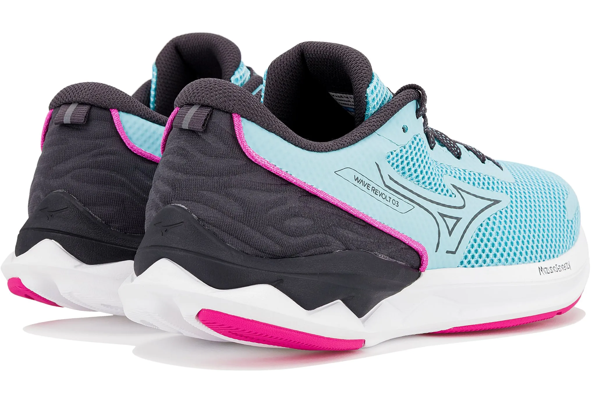 Mizuno Wave Revolt 3