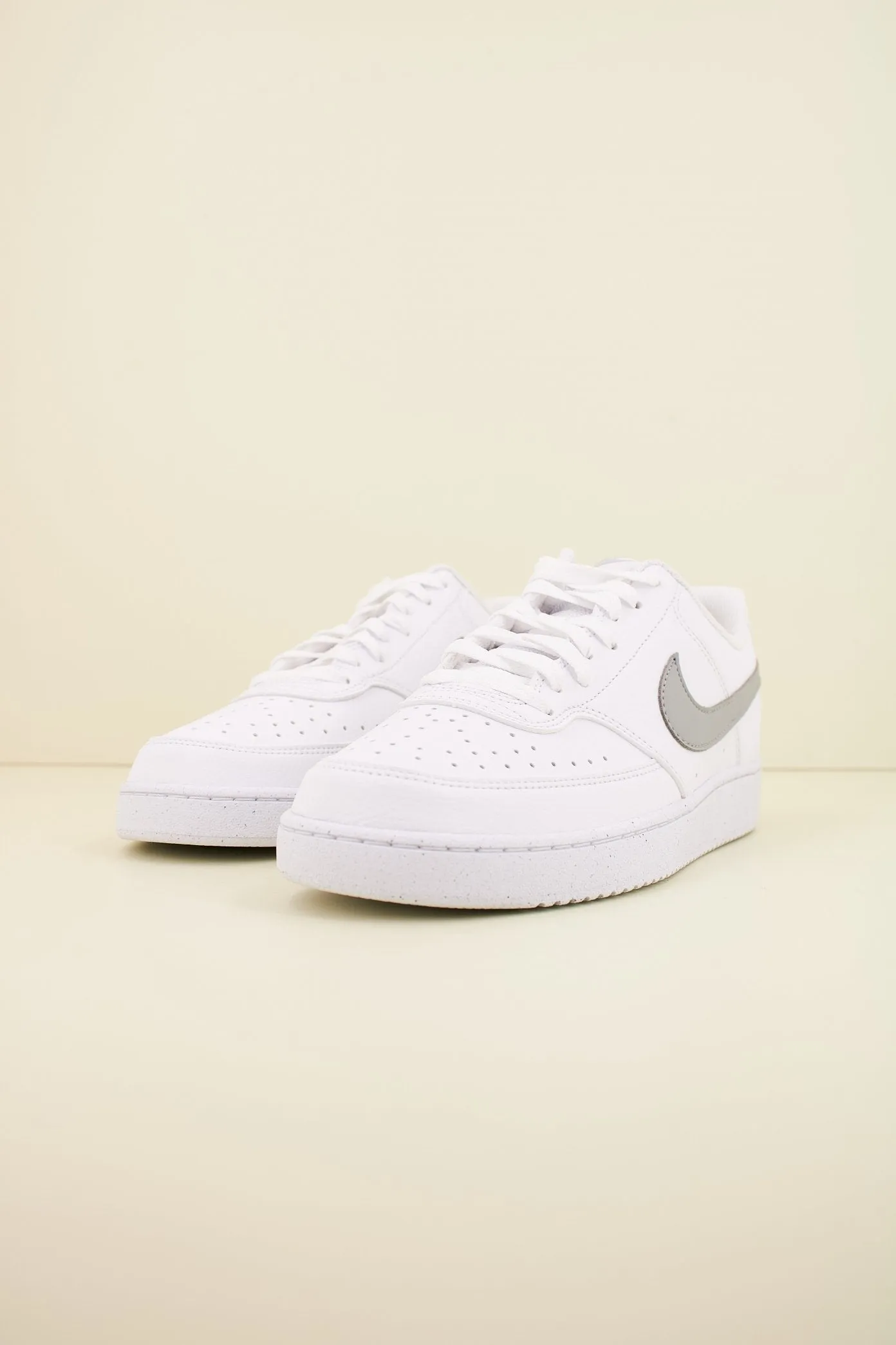 NIKE VISION LOW NEXT NATURE