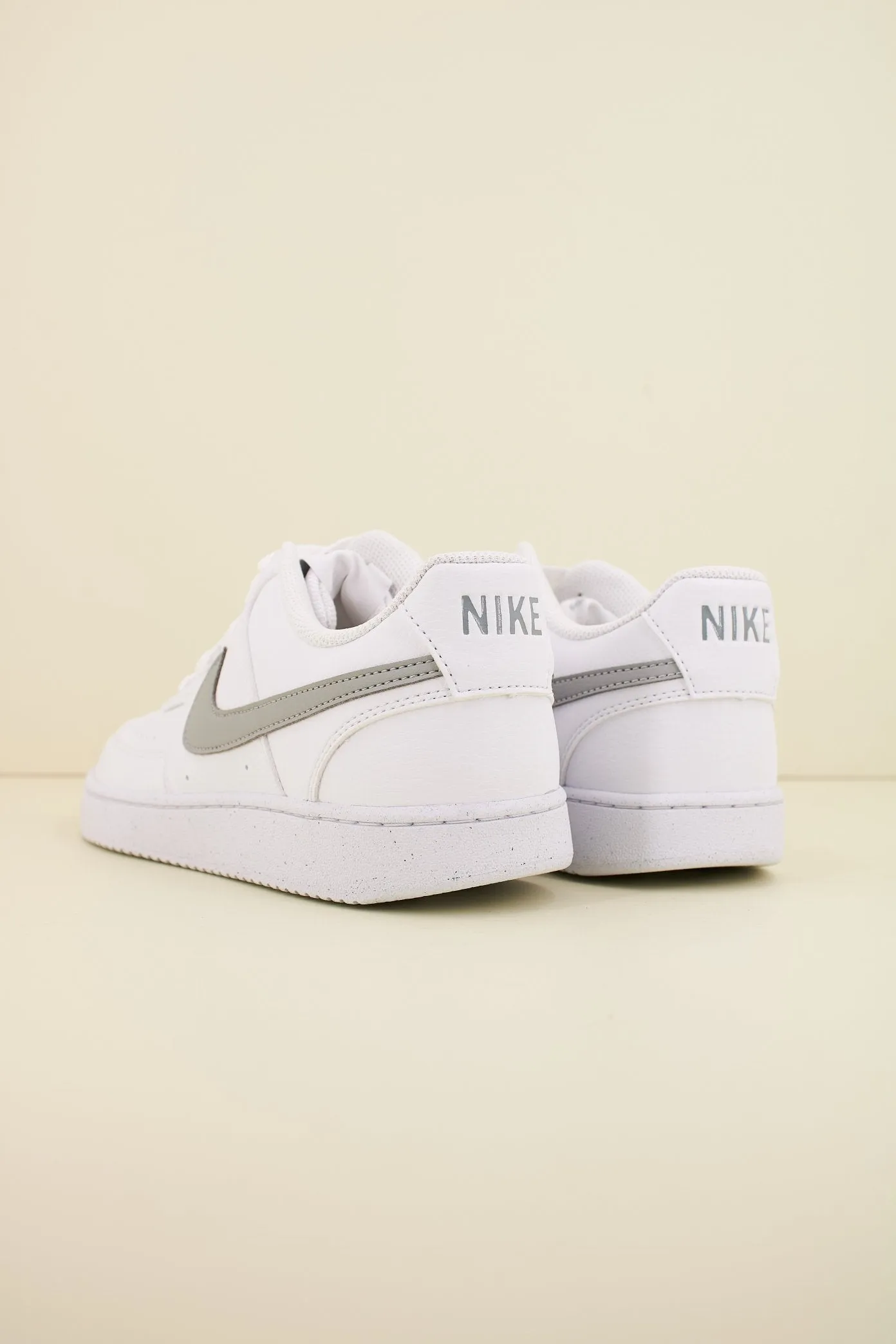 NIKE VISION LOW NEXT NATURE