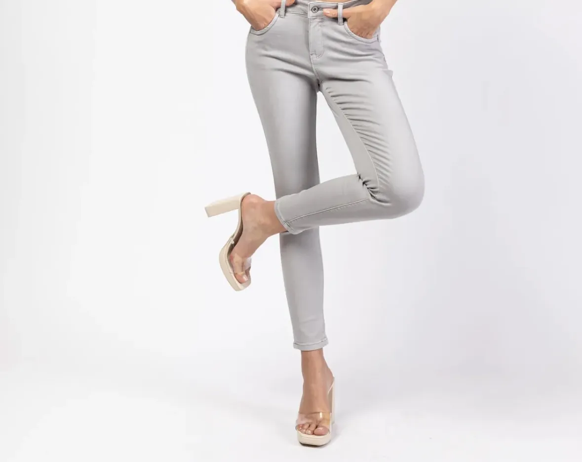 Pantalón Pitillo PUSH UP – Gris