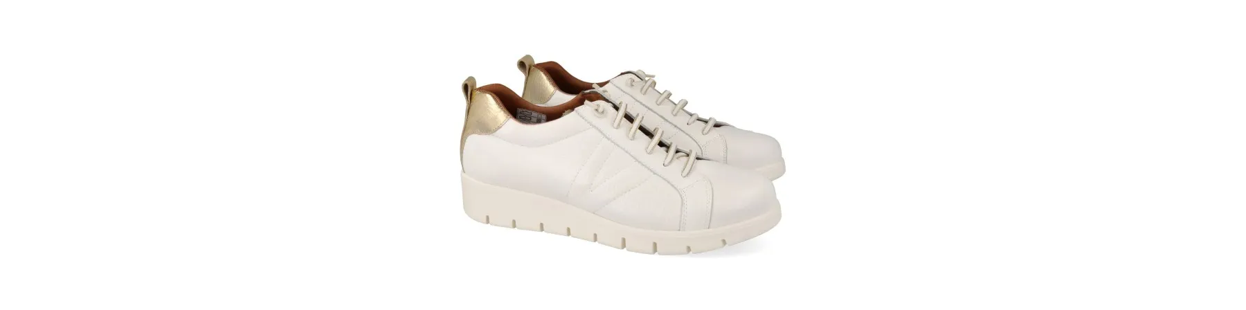 REBAJAS ZAPATILLAS BLANCAS de VESTIR MUJER PIEL MOD. YUKIRO BLA