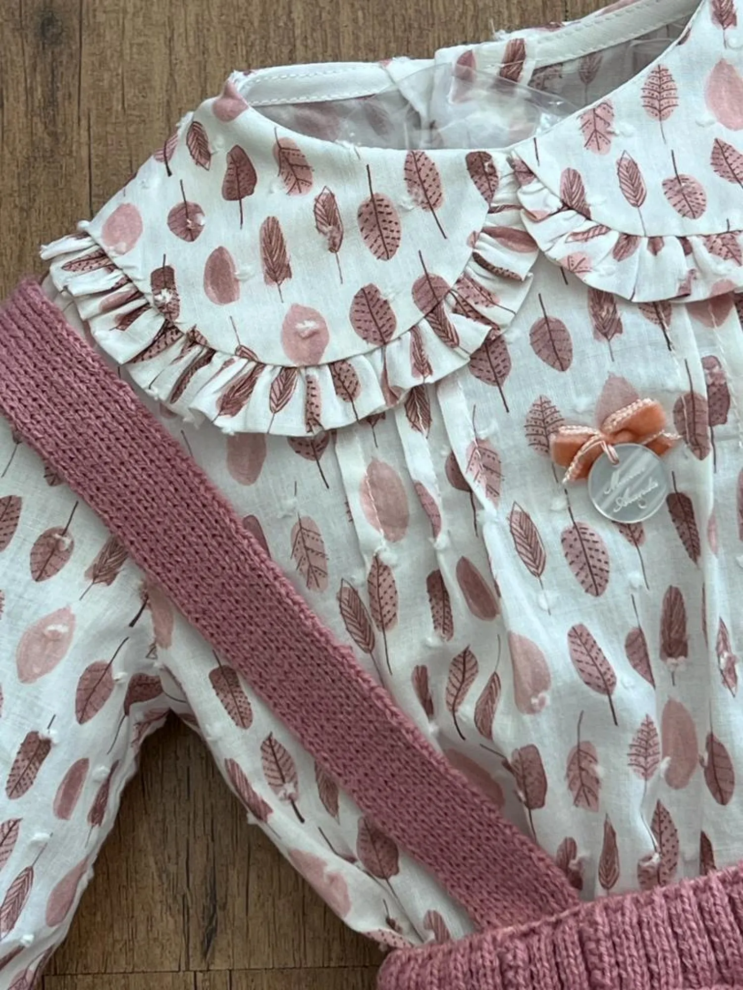 Set for girl. Blouse and frog Adriatic Collection