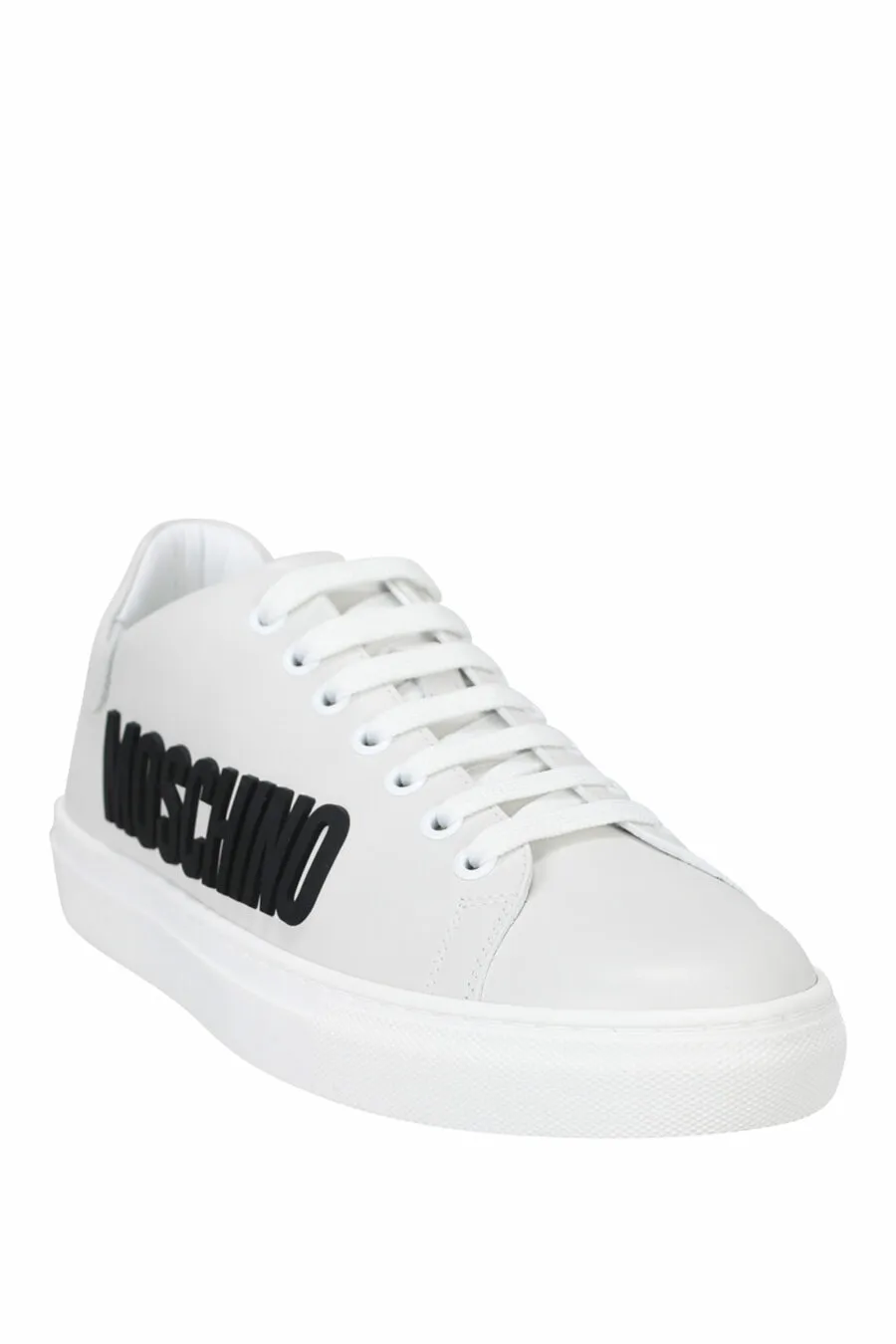 Zapatillas blancas con logo negro 