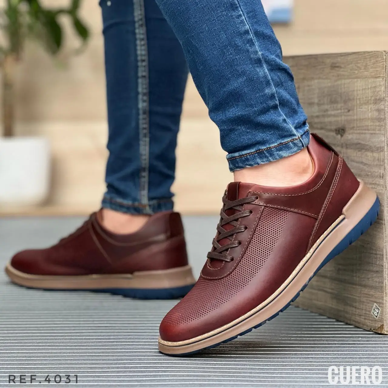 Zapato casual en cuero para hombre Ref. 4031.